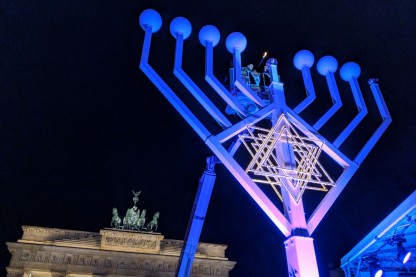 חנוכיית חב"ד בברלין, צילום רפאל ארליך