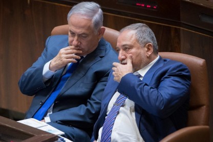 נתניהו, ליברמן