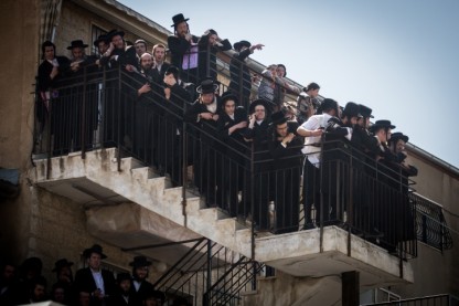 מאה שערים