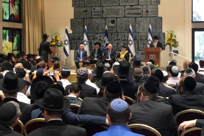 דיינים
