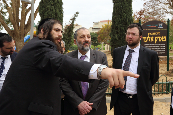 פרוש זה לא בסדר שהלכו לבית משפט צריכים בחירות אריה ריבקינד